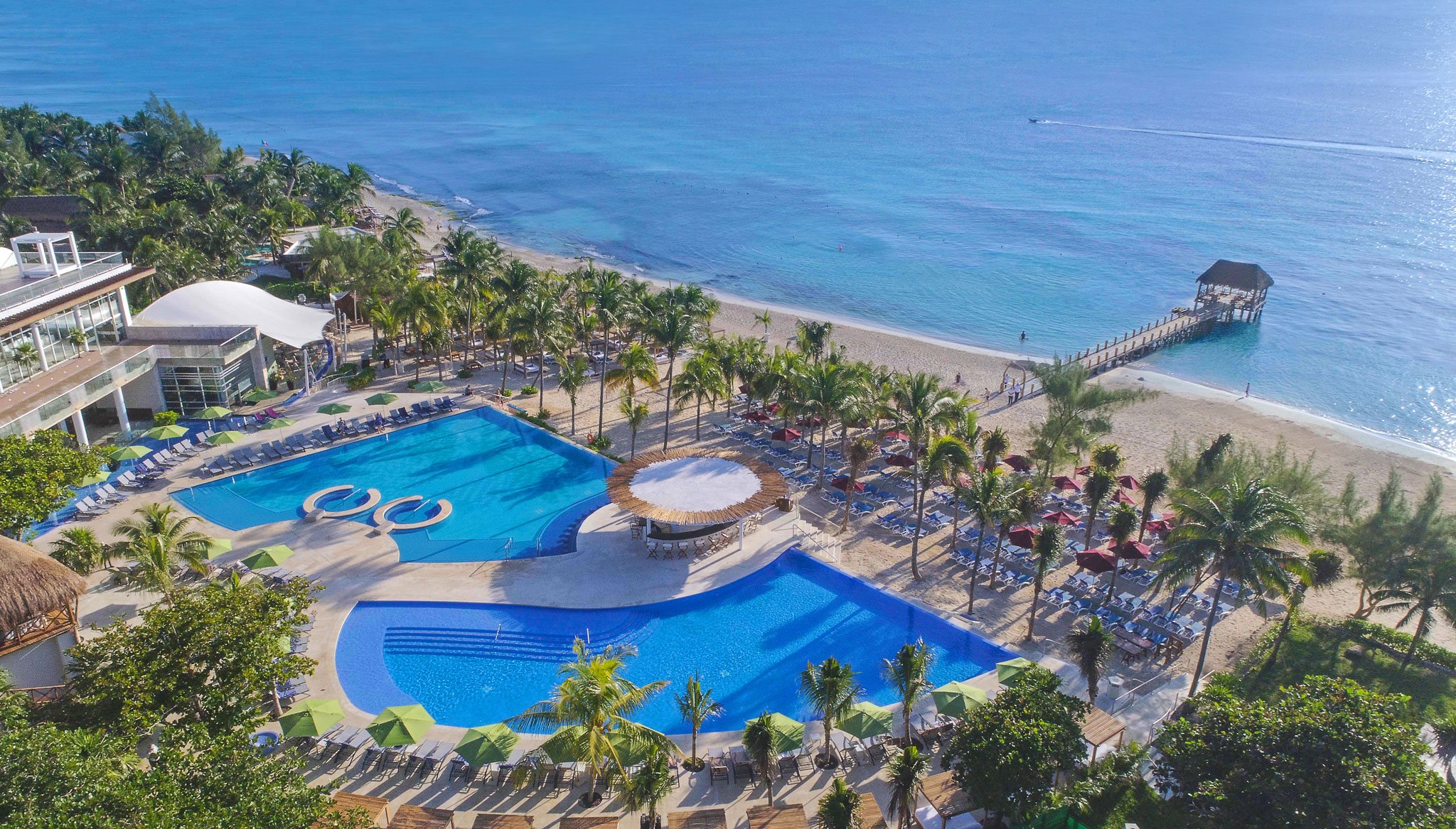 Beachfront Infinity Pool